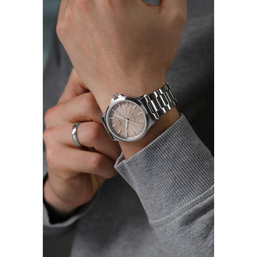 Sinn 556 Sand Limited Edition 556.0122 H Bracelet Fine Adjustment