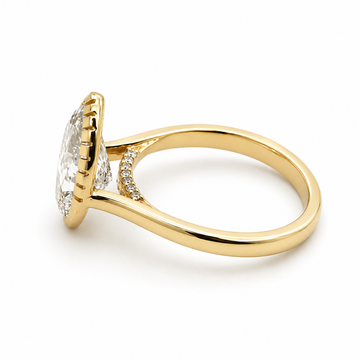 14kt Yellow Gold Pear-Shaped Lab-Grown Diamond Ring