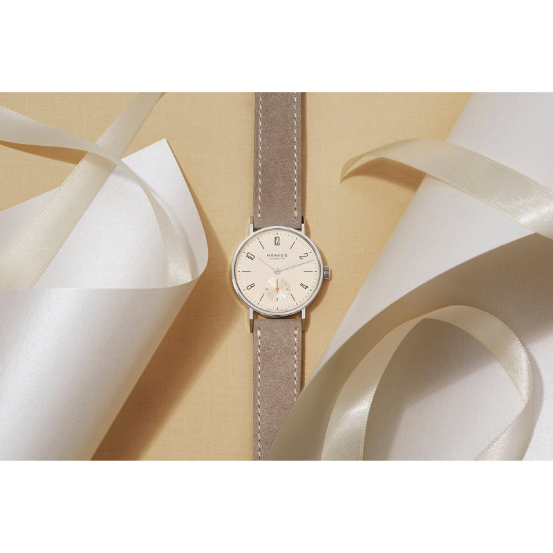 NOMOS Glashütte Tangente 33 Champagne 151