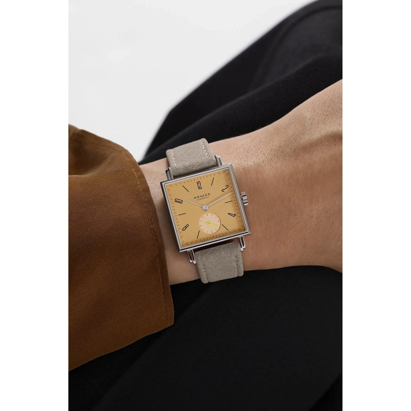 NOMOS Glashütte Tetra Ochra 437