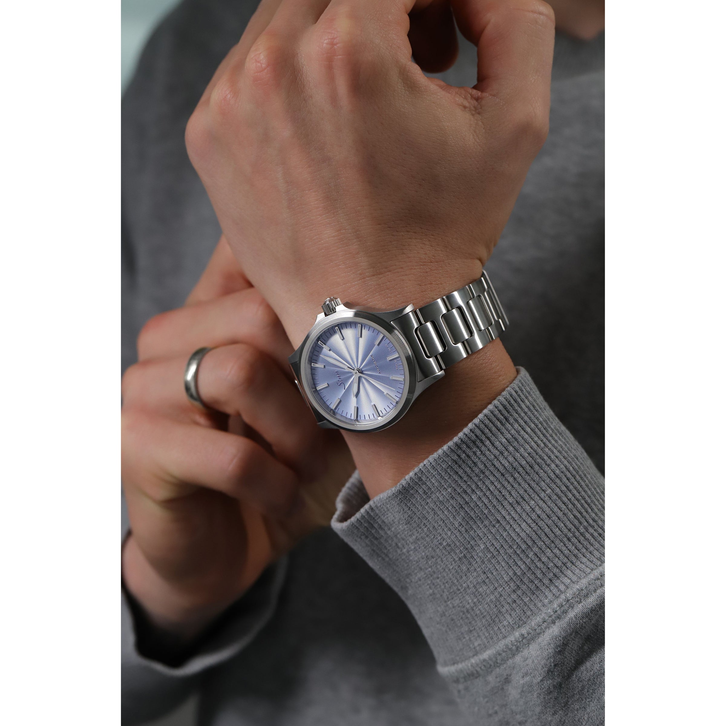 Sinn 556 Ice Blue Limited Edition H Bracelet Fine - Main Image