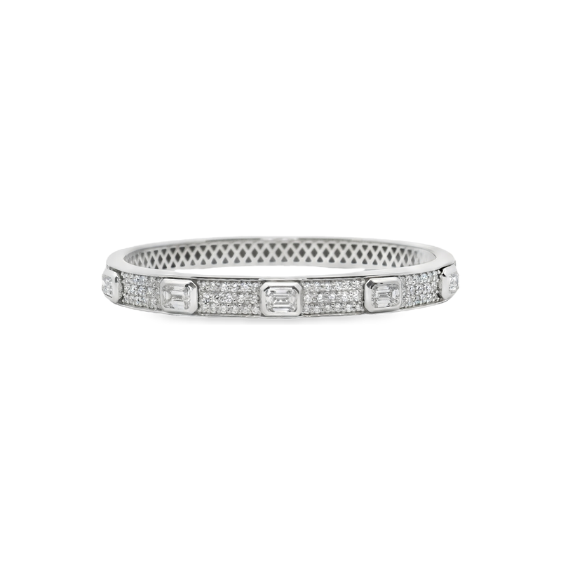 18kt White Gold 6.5mm Pave Bangle with Bezel Emerald Diamonds