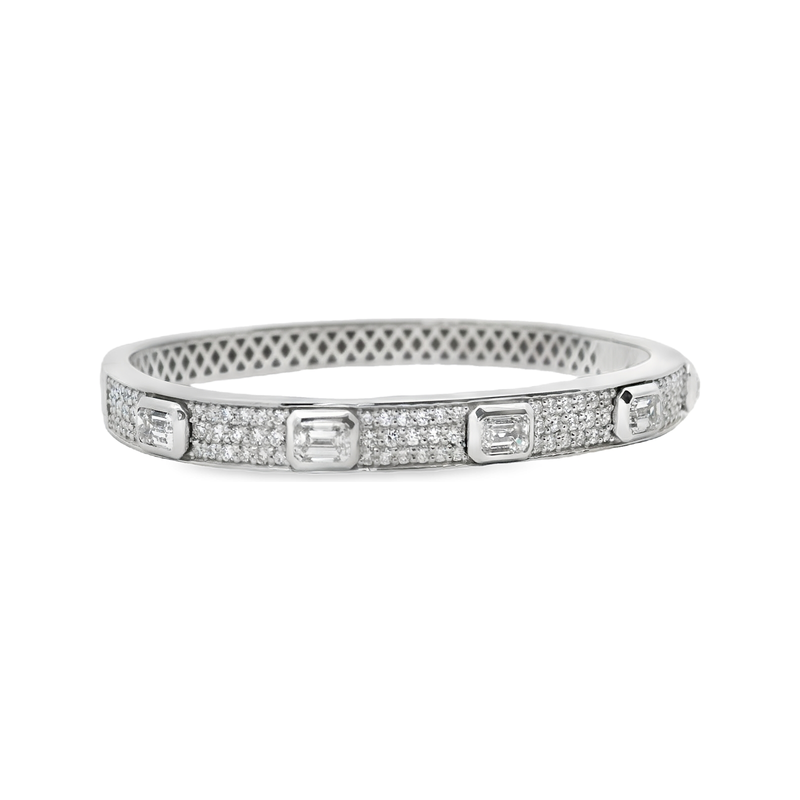 18kt White Gold 6.5mm Pave Bangle with Bezel Emerald Diamonds