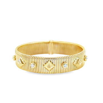 18kt Yellow Gold Ribbed Bezel Cuff Bangle