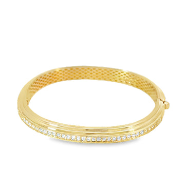 18kt Yellow Gold Ridged Diamond Cuff Bangle