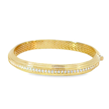 18kt Yellow Gold Ridged Diamond Cuff Bangle