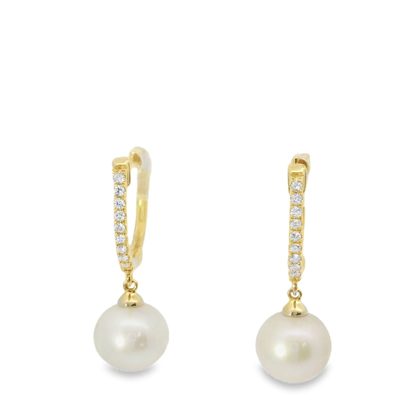 18kt Yellow Gold Huggy Pearl Drop Diamond Earring