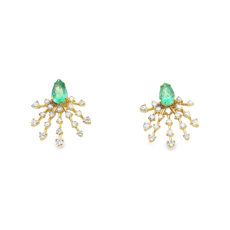 14kt Yellow Gold Pear and Emerald Diamond Stud