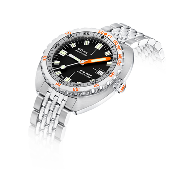 DOXA SUB 750T SHARKHUNTER 825.10.101.10