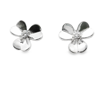 18kt White Gold Floral Double Pedal Diamond Studs