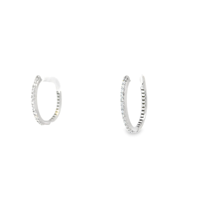 18kt White Gold Oval Hoop Earring