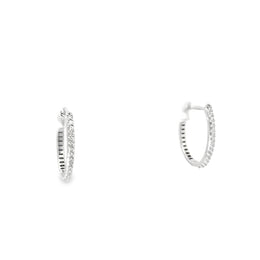 18kt White Gold Oval Hoop Earring