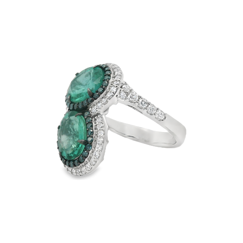 18kt White Gold Ardor Emerald Diamond Twist Ring