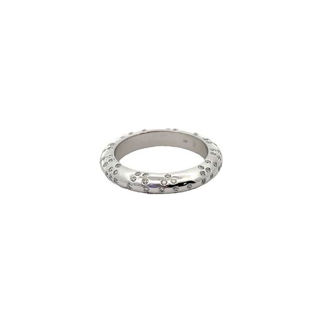 18kt White Gold Rounded Gypsy Set Diamond Gypsy Ring