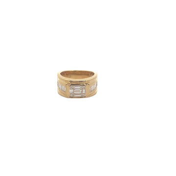 18kt Yellow Gold Baguette and Round Brilliant Cut Signet Ring
