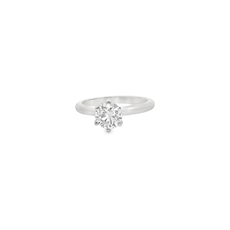 18kt White Gold Round Diamond Engagment Ring