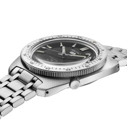 Seiko 5 Sports Heritage Design Re-creation Limited Edition SRPL93
