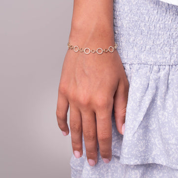 White Gold Diamond Open Circle Bracelet