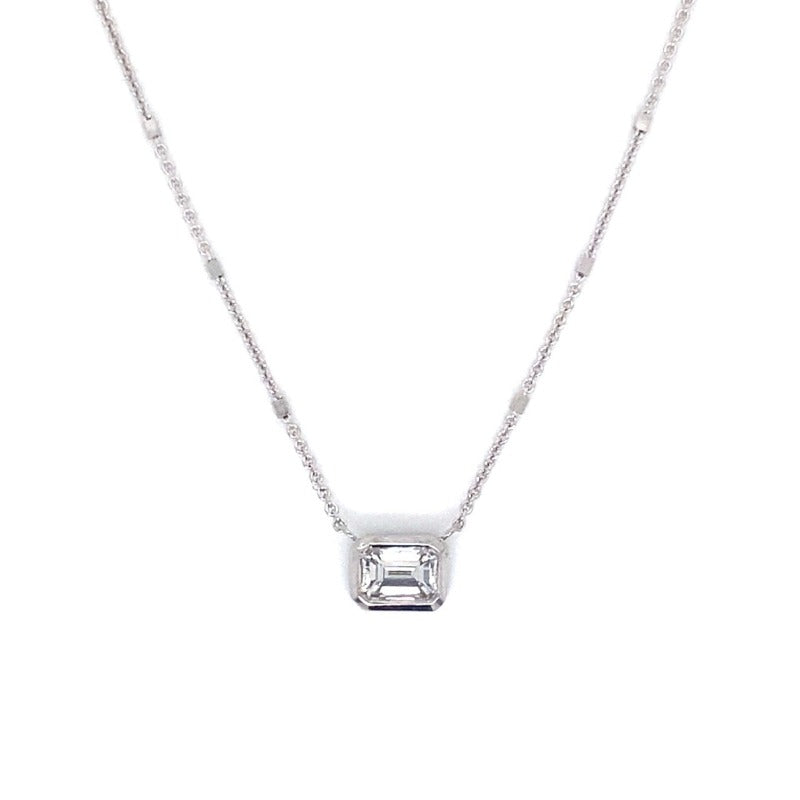 18kt White Gold Emerald Cut Diamond Necklace