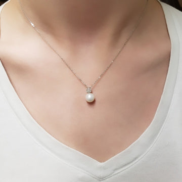 14kt Cultured Pearl Diamond Cluster Pendant