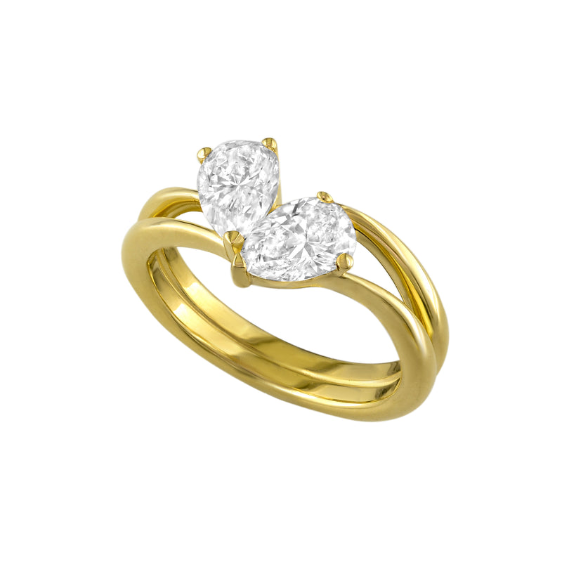 18kt Yellow Gold Toi Et Moi Pear Diamond Ring
