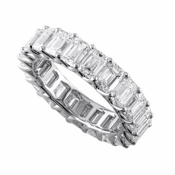 18kt White Gold Emerald Cut Diamond Eternity Band