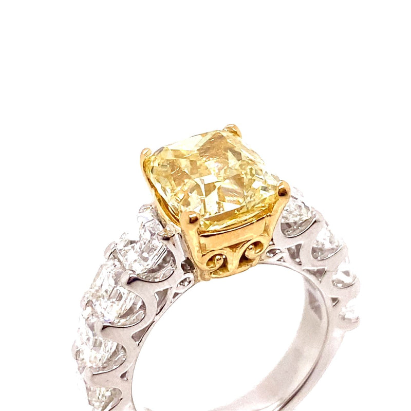 18kt Gold 4.02ct Yellow Diamond Engagement Ring